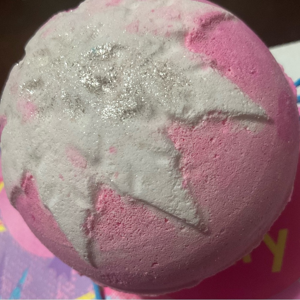 Lush bath bundle - Picture 4 of 4